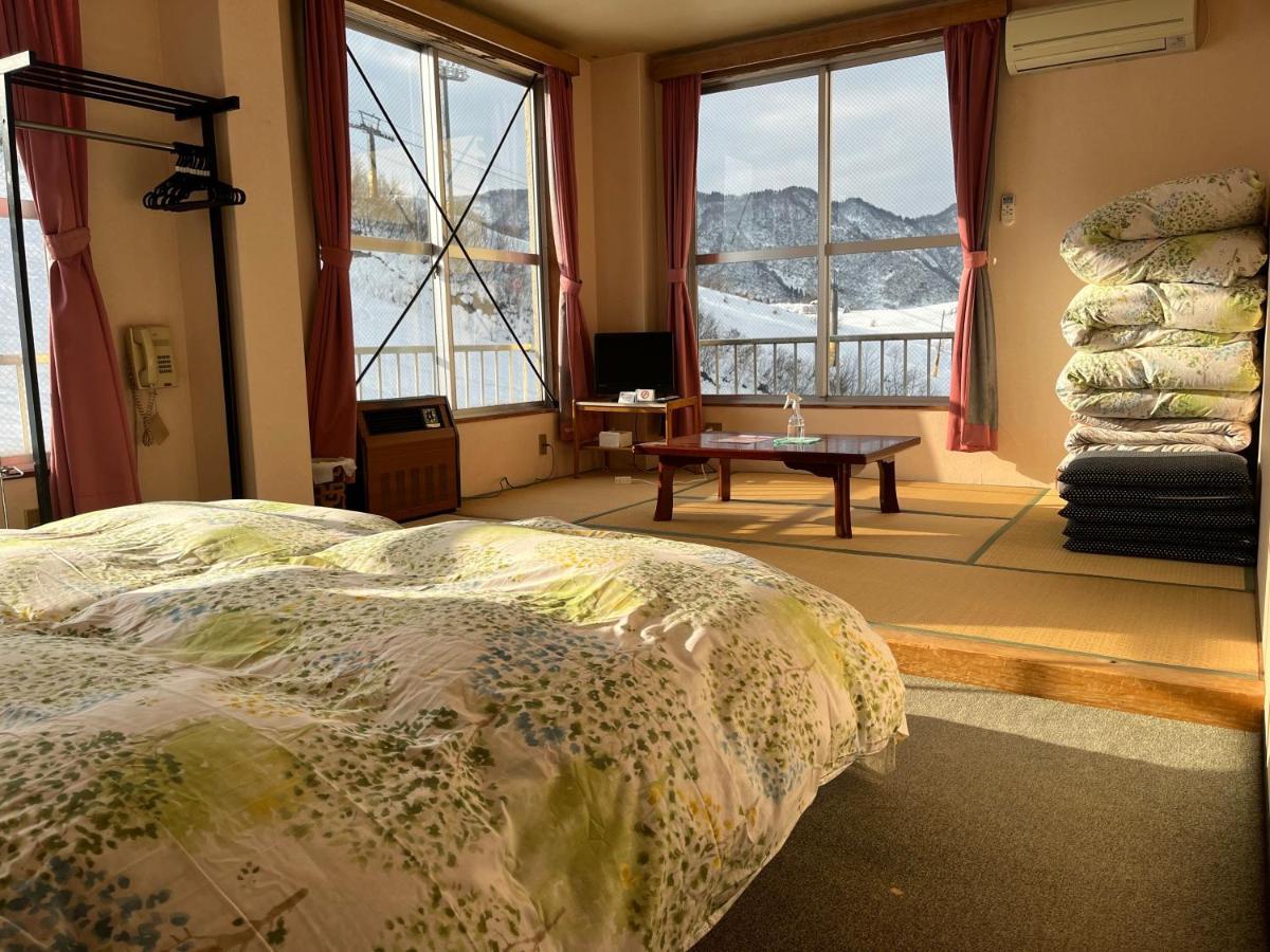Ishiuchi Ski Center Minamiuonuma Zewnętrze zdjęcie